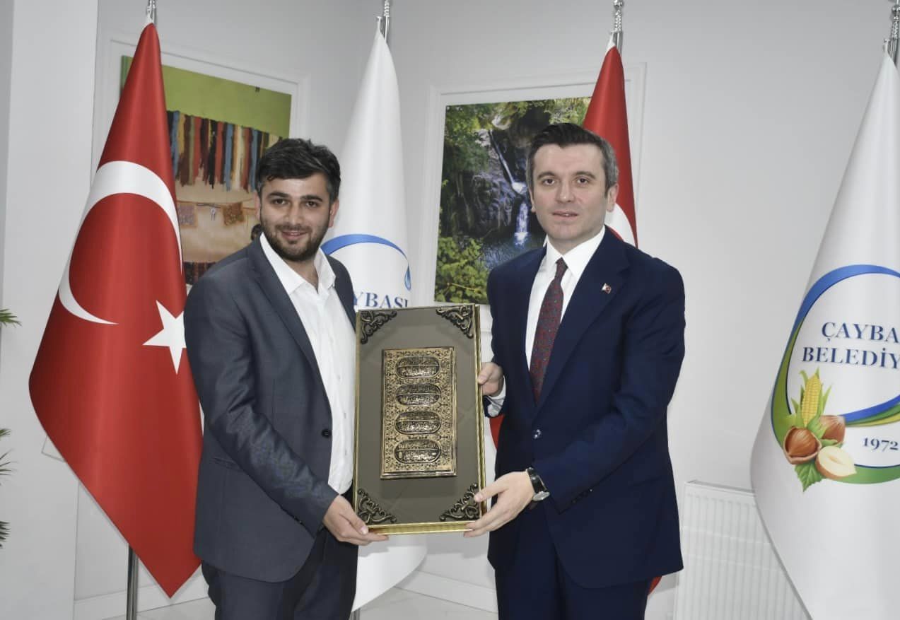 Aile ve Sosyal Hizmetler Bakan Yardımcısı Yavuz Selim Kıran, Belediye Ziyareti Gerçekleştirdi