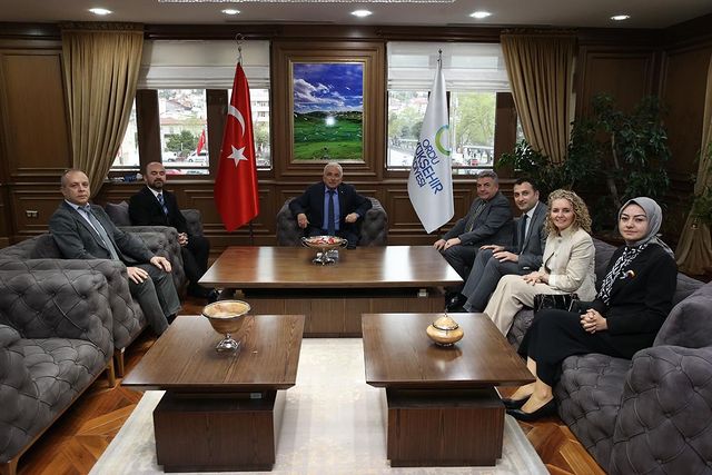 Ordu Büyükşehir Belediye Başkanı Dr. M. Hilmi Güler'e Yönetimden Ziyaret!