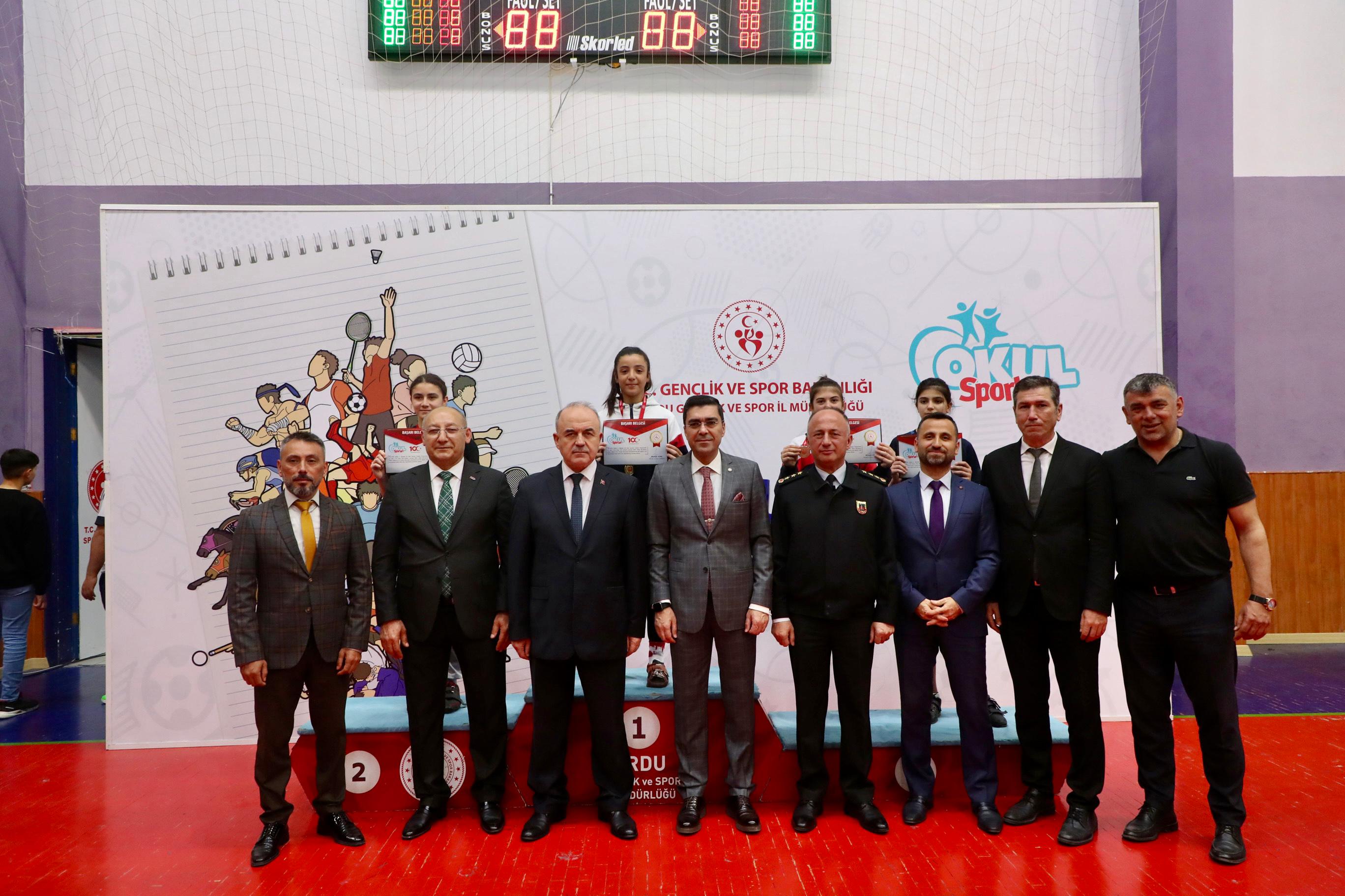 2024 Okul Sporları Halter Yıldızlar Türkiye Birinciliği Başladı